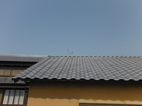 いぶし銀　防災瓦屋根完成